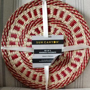 'SUN CANYON' Pair of Seagrass & Palm placemats NWT  15" X 15" Natural & Red